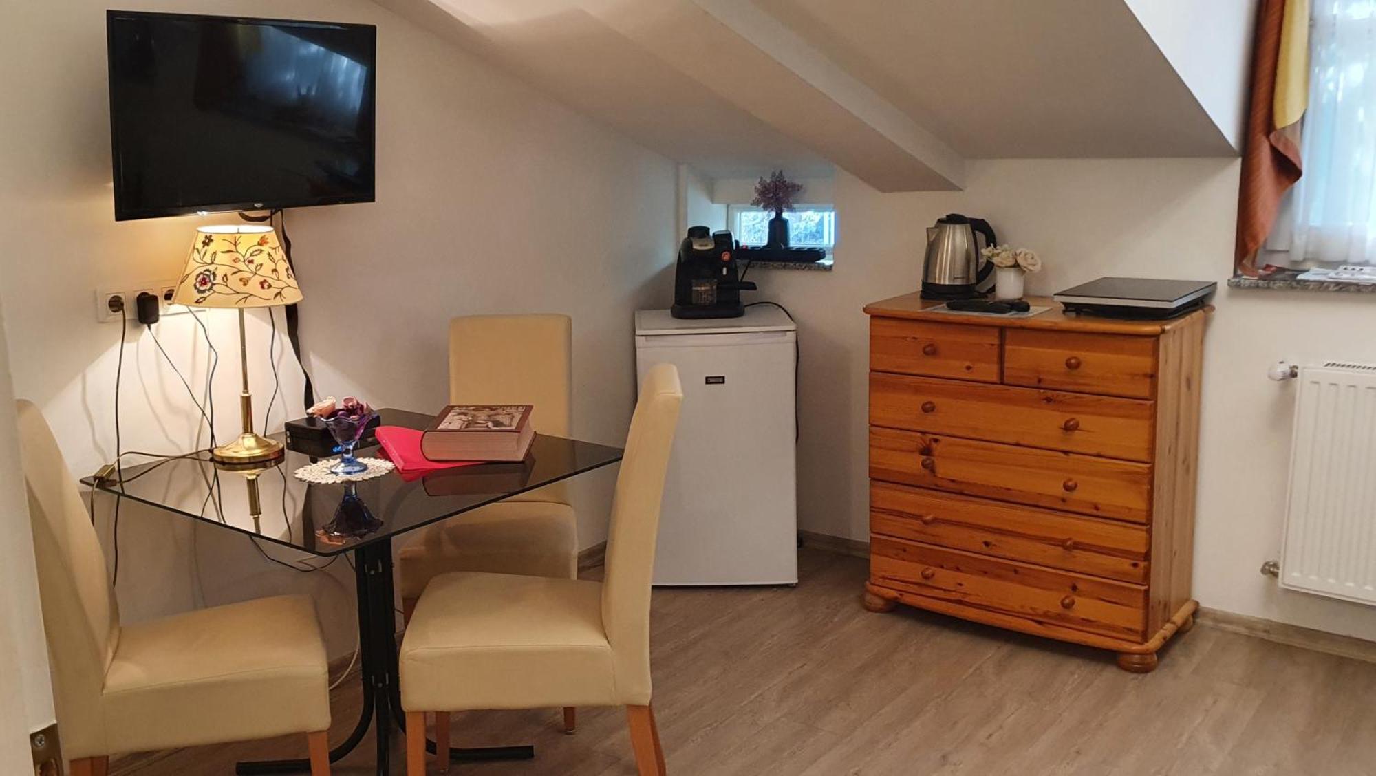 Karmelita Boutique Apartman Ödenburg Zimmer foto