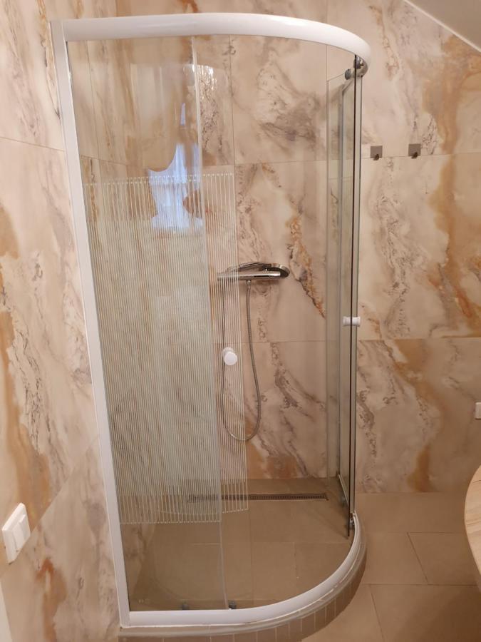 Karmelita Boutique Apartman Ödenburg Exterior foto